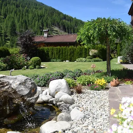 Haus Toriten Bed & Breakfast *